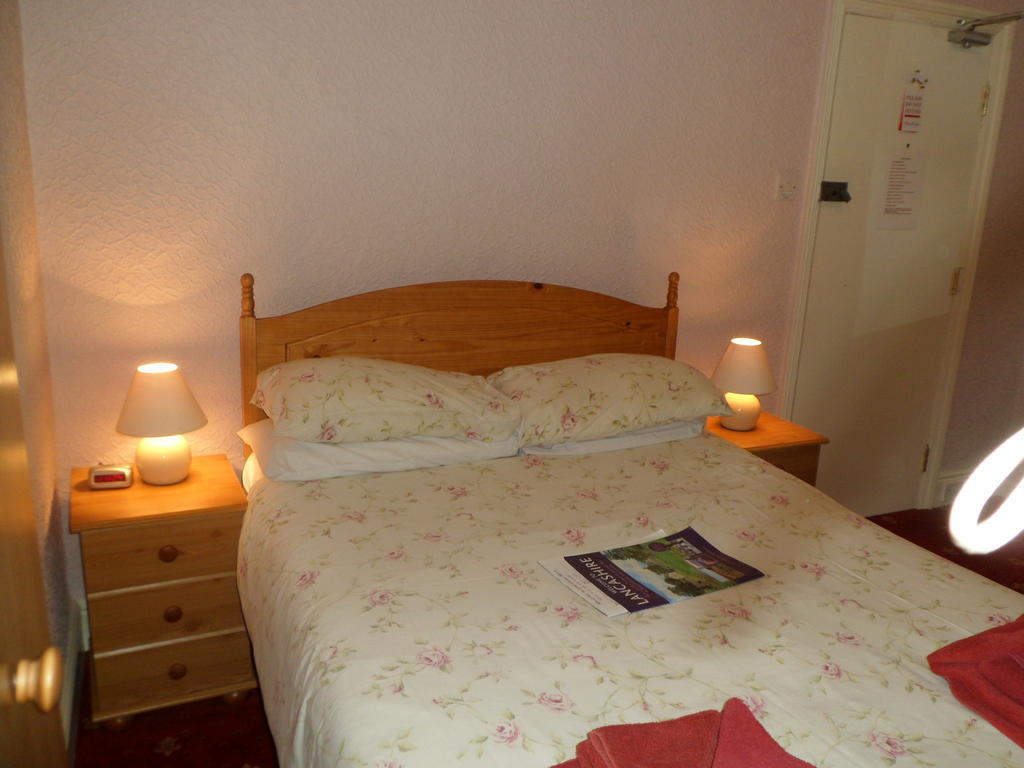 Wavecrest Lodge Fleetwood Room photo